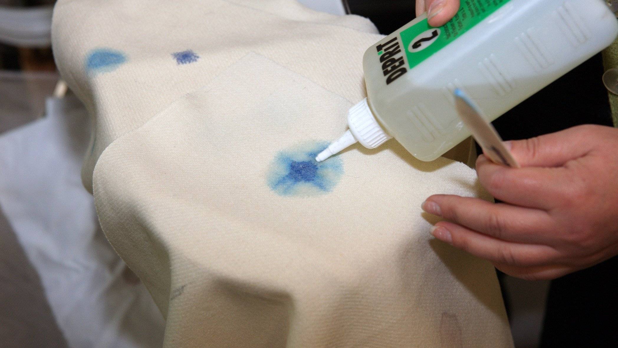 4 способа, как удалить чернила от шариковой ручки с ткани | страж чистоты