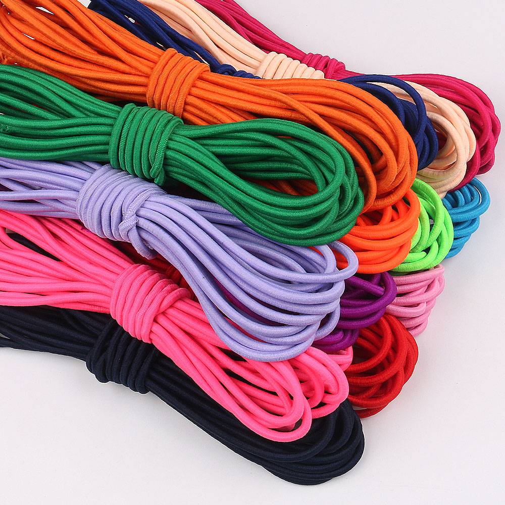 Виды нитки-резинки и способы ее применения в вязании и шитье на машинке