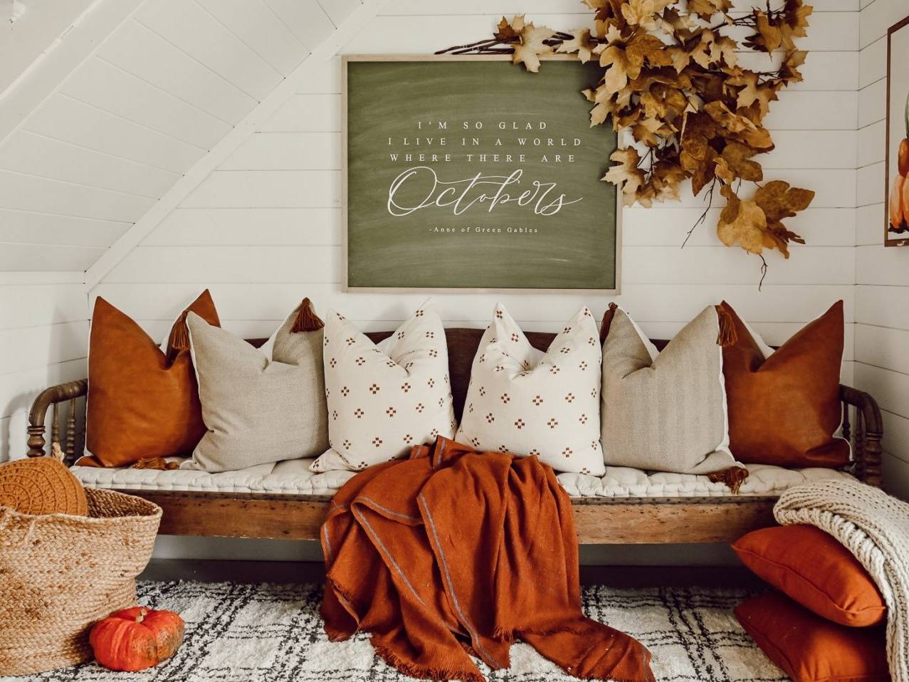 Осенний декор комнаты своими руками: как добавить атмосферу тепла и уюта вашему дому или квартире