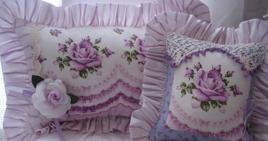 Декоративные подушки и ковры в стиле шебби шик