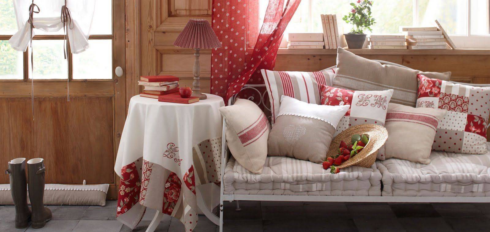 Текстиль в стиле прованс: шторы, подушки, скатерти и занавески в одном стиле