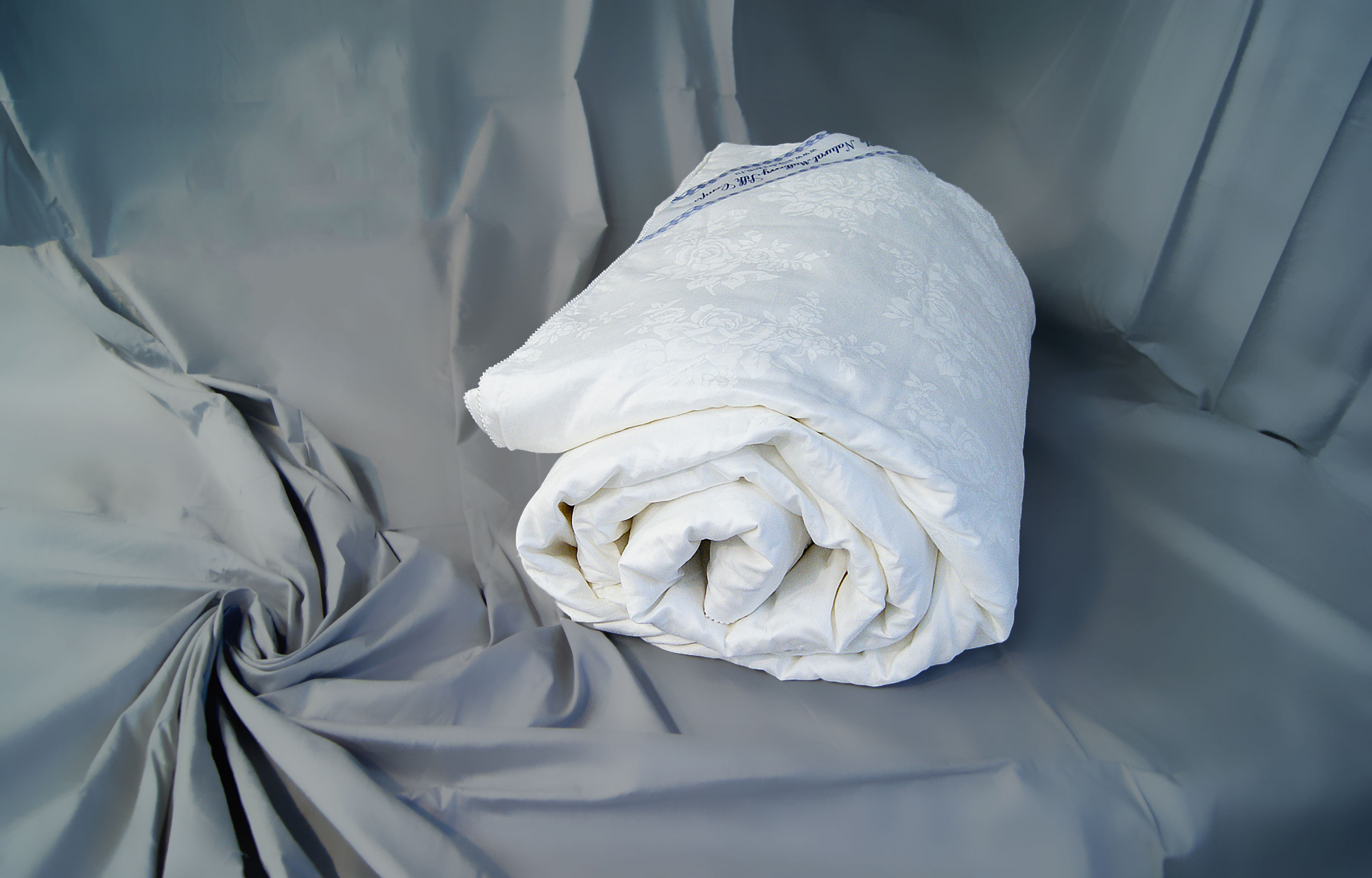 Можно ли стирать одеяло из холлофайбера в стиральной машине