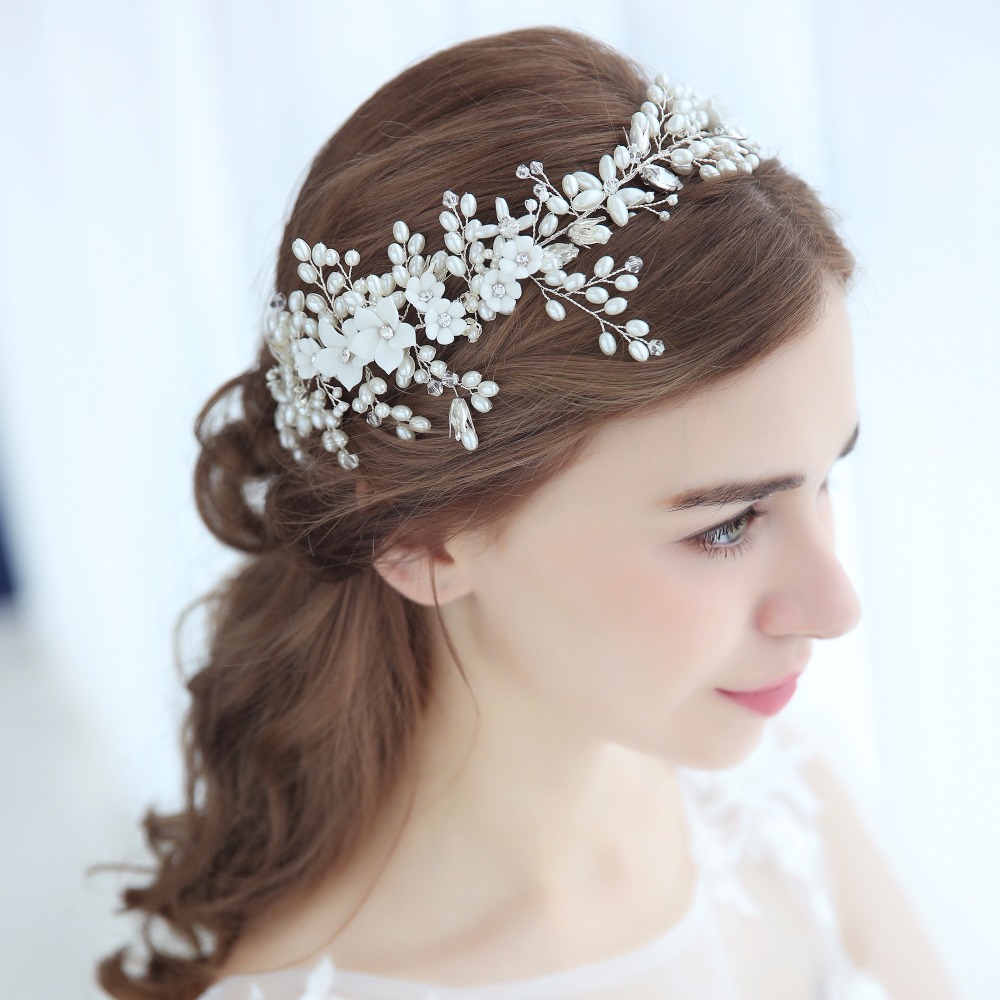 Свадебные украшения для головы, чтобы создать яркий образ для невесты