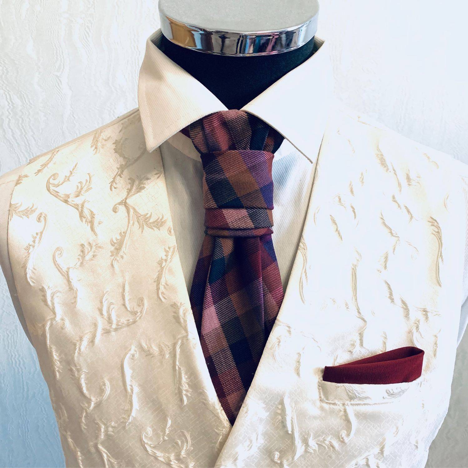 Шейный платок мужской. как завязать мужской шейный платок. декоративные элементы костюмов: бабочка, пластрон, галстук