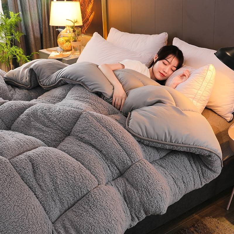 Какое одеяло самое теплое: как выбрать из большого ассортимента
