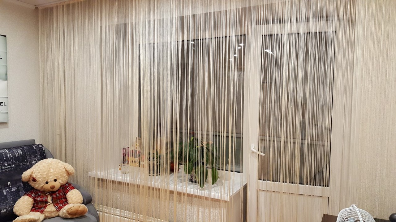Нитяные шторы в интерьере разных комнат (фото подборка)
