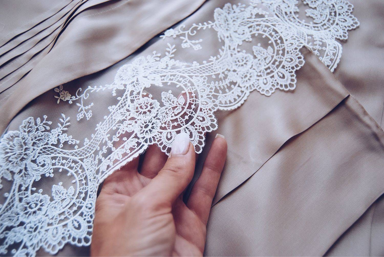 Ткань для свадебного платья: виды, как выбрать, описания