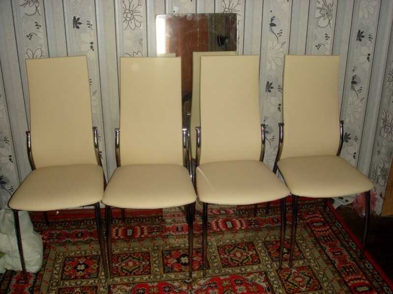 Какую ткань выбрать для обивки стульев?