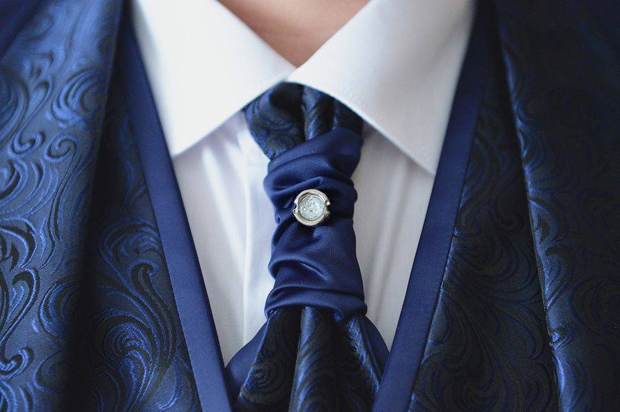 Шейный платок мужской. как завязать мужской шейный платок. декоративные элементы костюмов: бабочка, пластрон, галстук