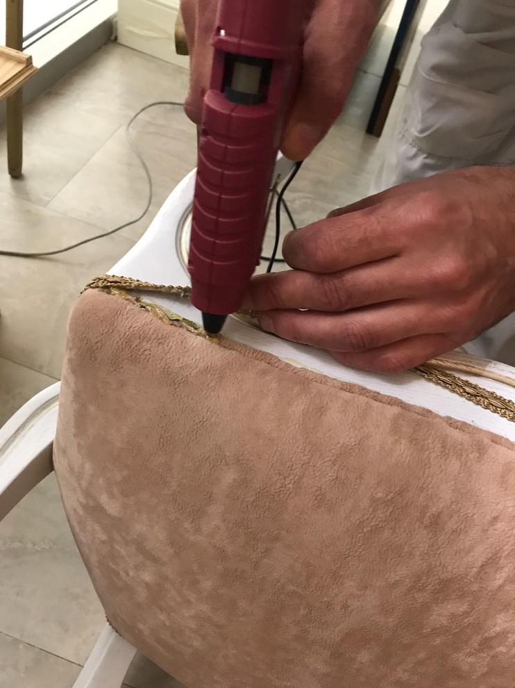Какие ткани лучше подходят при обивке стульев