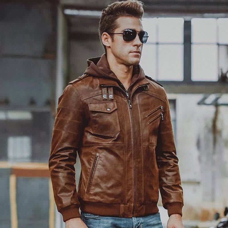 С чем мужчине носить кожаную куртку: составляем модный гардероб