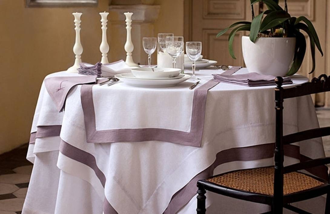 На сколько должна свисать скатерть со стола: выбор скатерти зависит от формы обеденного стола art-textil.ru
